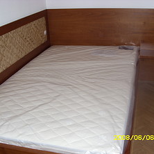 Ágy- ágyneműtartóval (1)